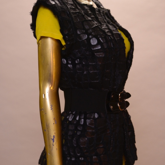 Faux fur leather unique style vest with belt -NWOT - Picture 8 of 8
